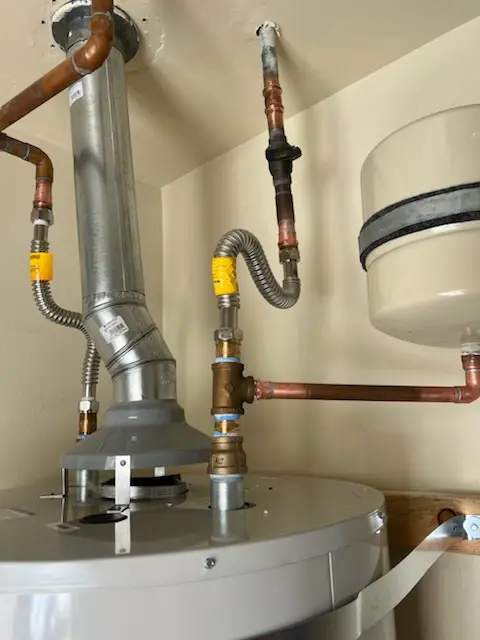 Water heater installation and plumbing repair in Kingswood